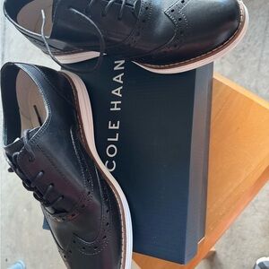 Cole Haan Black and White Women's Grand Wingtip - New, never worn - 7.5